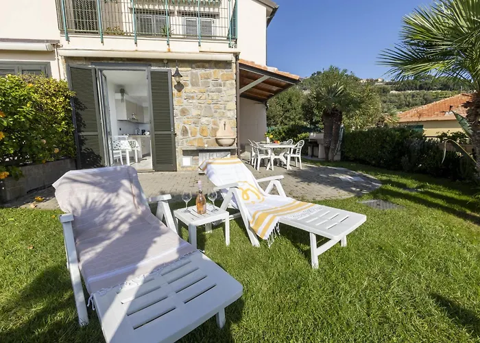 Le Margherita - Slr266 By Interhome * Costarainera